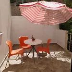 Summer Life Apartment