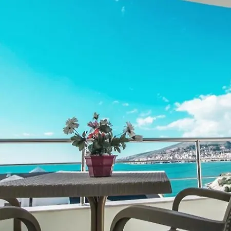 Summer Life * Saranda