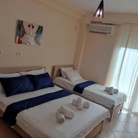 Summer Life * Sarande