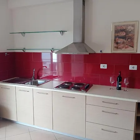 Summer Life Apartment *