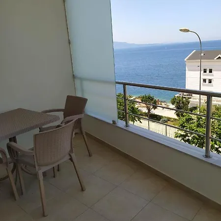 Summer Life Saranda