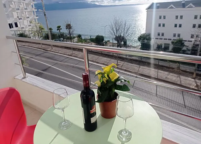 Summer Life * Saranda