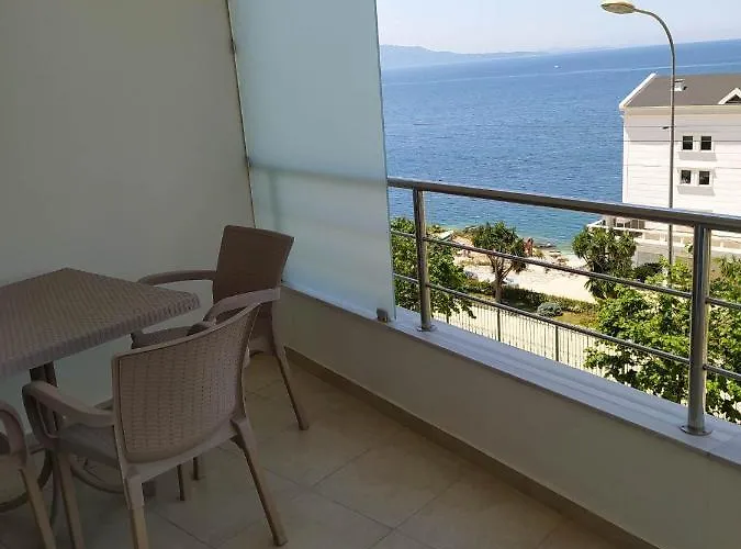 Summer Life Saranda